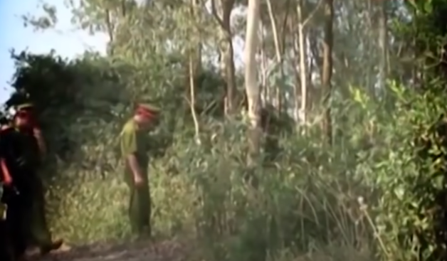 Sau khi khám nghiệm tử thi, cơ quan pháp y cho biết nạn nhân bị đâm 95 nhát trên cơ thể và chết do suy tuần hoàn cấp.