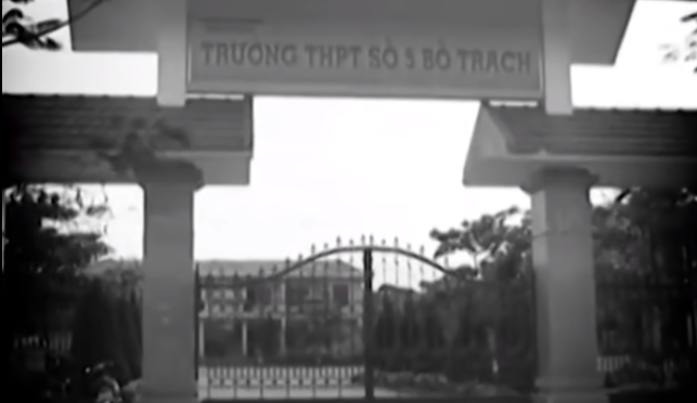 Anh Ngô Sỹ Hùng (SN 1988, trú tại tiểu khu 2, thị trấn Hoàn Lão - chồng của nạn nhân) xác nhận anh này và Linh đã từng có quan hệ yêu đương khi Linh còn học lớp 9.