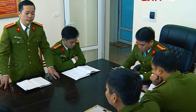 Quá trình tiến hành các hoạt động điều tra, xác minh được tổ chức trên địa bàn nhiều tỉnh phía Bắc và kéo dài đến tỉnh Thừa Thiên Huế, công sức đổ ra không kể siết bằng lời nhưng việc điều tra vẫn không có kết quả như mong đợi. Ngần đó thời gian, chưa bao giờ Ban giám đốc Công an tỉnh Yên Bái cảm thấy yên lòng, họ vẫn âm thầm áp dụng các biện pháp nghiệp vụ điều tra, làm rõ vụ án.