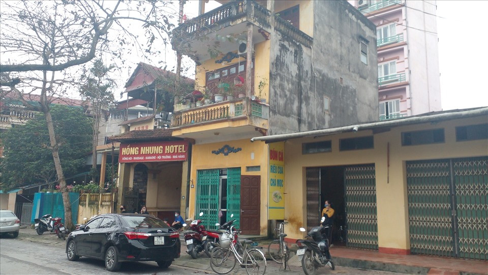 Ke toan khach san tu vong trong tu the treo co o Yen Bai