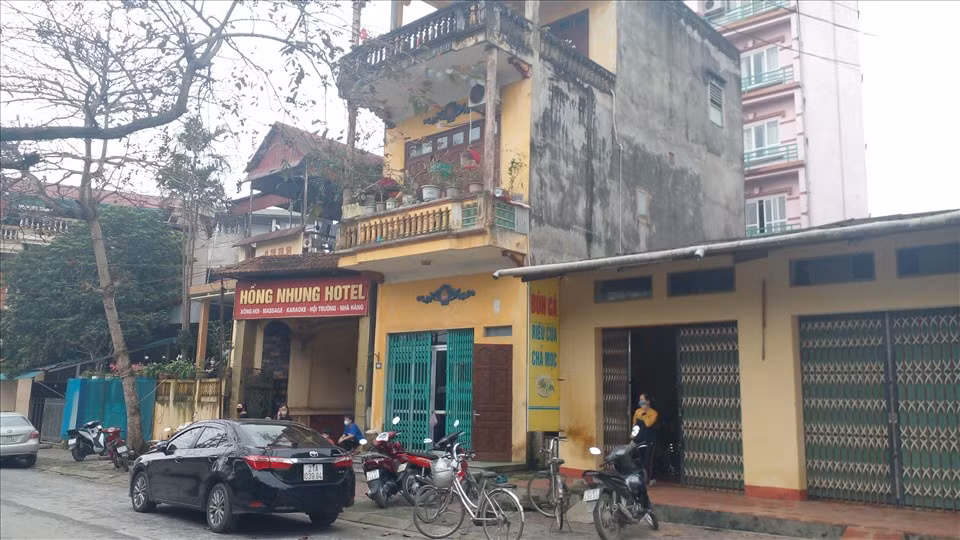 Ke toan khach san tu vong trong tu the treo co o Yen Bai