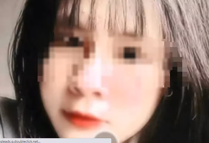  Tìm thấy nữ sinh lớp 7 mất tích nhiều ngày cách nhà hơn 300km: Ngày 11/3, Công an xã Minh Thành, huyện Yên Thành, tỉnh Nghệ An cho biết, gia đình đã tìm thấy cháu Trần Thị Quỳnh N. (SN 2009), học sinh lớp 7A, Trường THCS Đại Minh, xã Minh Thành. Theo người nhà nữ sinh, N. bỏ nhà đi là nghe theo bạn đi kiếm việc làm. 