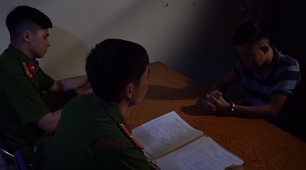 Sau khi bắt giữ Vũ Thế Thùy, Phòng Cảnh sát hình sự tiếp tục bắt giữ nghi phạm thứ 2, được cho là đã giúp sức cho hung thủ tiêu thụ tài sản cướp được của nạn nhân và giúp Thùy tìm đường trốn sang Trung Quốc. Nghi phạm này tên Phạm Xuân Trường (SN 1984, trú tại xã Đồng Tâm, huyện Bình Liêu, Quảng Ninh). Quê của Trường cũng ở Tiên Lãng và có mối quan hệ bạn bè với Vũ Thế Thùy.