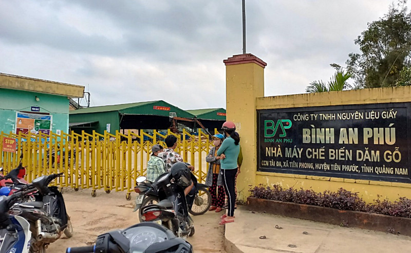  Nữ công nhân tử vong trong xưởng chế biến dăm gỗ: Trưa 16/3, chị Phan Thị Ánh D. (SN 1978, trú xã Tiên Phong, huyện Tiên Phước, Quảng Nam) bất ngờ bị cuốn vào đường chuyền của Nhà máy chế biến dăm gỗ - Công ty TNHH Nguyên liệu giấy Bình An Phú (Cụm công nghiệp Tài Đa, xã Tiên Phong) dẫn đến tử vong. Một người dân cho biết, chị D mất đi để lại 2 người con gồm người con trai đang học lớp 10 và con gái đang học lớp 6.