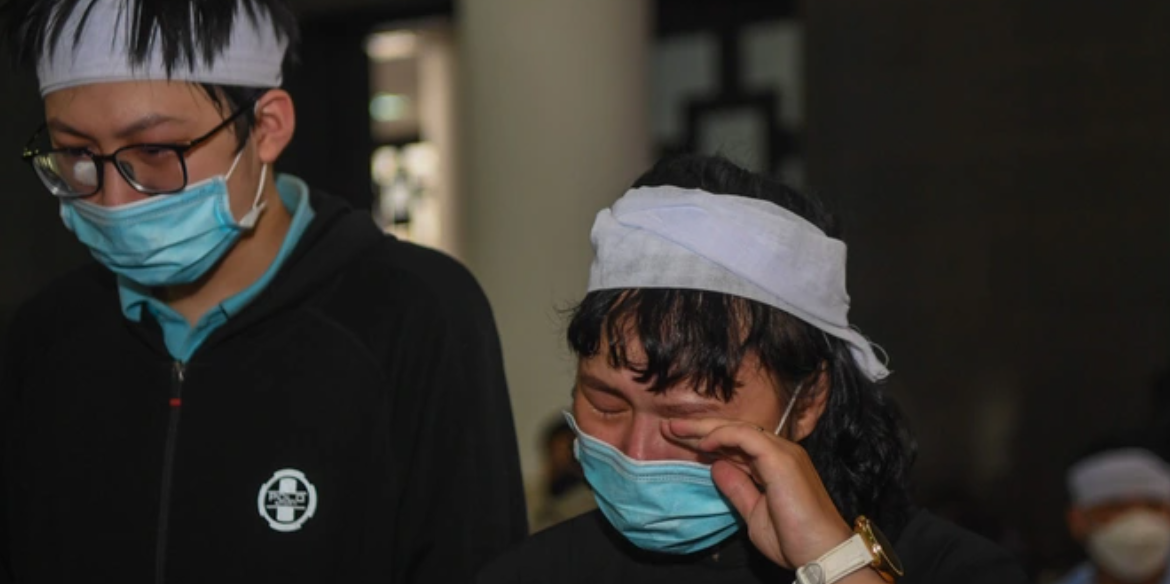 Khanh Linh khoc nghen trong gio phut tien biet anh trai - nhac si Ngoc Chau-Hinh-2