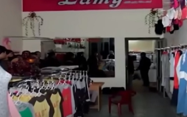 Cơ quan điều tra đã sàng lọc các đối tượng, cảnh sát đã dựng lên một số đối tượng nghi vấn đưa về trụ sở xác minh, đồng thời phát động quần chúng nhân dân tố giác tội phạm. Sau đó, một tổ công tác qua kiểm tra căn nhà số 676 đường Quán Trữ do Nguyễn Dũng Giang (SN 1980) thuê làm cửa hàng bán quần áo đã phát hiện có nhiều dấu hiệu khả nghi.