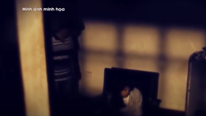 Ngay sau khi vào nhà (Giang thuê ở 676 đường Trường Chinh, phường Quán Trữ), trong lúc trò chuyện, lừa lúc chị Hằng không để ý, Giang ra tay hạ sát nạn nhân bằng nhiều phát búa chí mạng vào đầu.