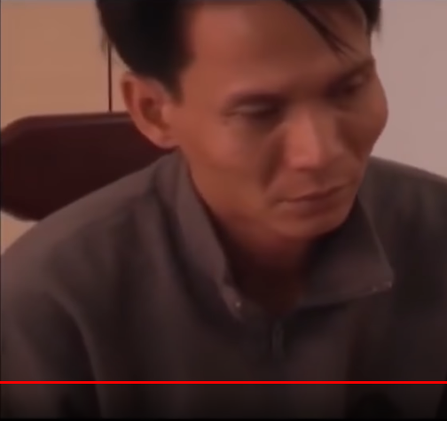 Sau khi Hiếu cho bà H. uống thuốc diệt chuột xong thì bà H. có bạn đến chơi, thấy bà H. nằm trên võng có vẻ mệt mỏi, nói chuyện không minh mẫn nên người bạn này hỏi Hiếu và Hiếu trả lời do bà H. uống rượu và nói người bạn này đi về để bà H. nghỉ. Sau đó Hiếu cũng khóa cửa nhà bỏ về nhà bố mẹ đẻ ở quận Gò Vấp.