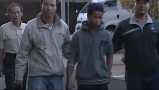 Tuy nhiên, sau khi xảy ra vụ án, Y Hông đã bỏ về ở hẳn tại nhà mẹ đẻ cũng trong buôn Đắc Tuôr, cách đó khoảng 1 km. Khi được yêu cầu tường trình về lịch làm việc và sinh hoạt của mình vào ngày xảy ra vụ việc, Y Hông đã đánh tráo lịch làm việc của ngày 15 sang ngày 16 và ngược lại. Trước những dấu hiệu khả nghi, tổ phá án đã quyết định triệu tập Y Hông lên làm việc.