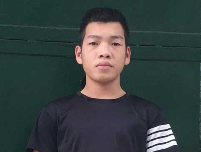  Trên đường đi đón bạn gái, nam thanh niên bị mất xe máy: Lợi dụng sở hở của chủ xe máy đỗ bên đường đi vệ sinh khi đang trên đường đón bạn gái. Từ Văn Hà (SN 1999, trú tại huyện Yên Dũng, Bắc Giang) đã lấy trộm phóng mất. Sau khi vụ việc xảy ra, Công an huyện Yên Dũng đã vận động thành công Hà ra đầu thú. Ngày 15/11, Công an huyện Yên Dũng cho biết đang tạm giữ Hà. 