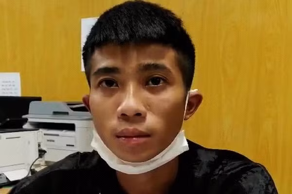 Keu goi tien ho tro chon cat hai nhi xau so roi chiem doat tien ty