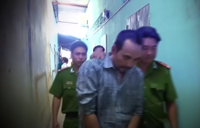 Số vàng mà Yép cướp được, anh ta đã mang về quê nhà người bạn mang đi nấu lại thành vàng khối, bán được 32 triệu đồng. Cơ quan điều tra thu cũng đã hồi được số vàng này.