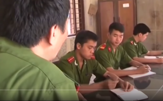 Triệu Thị Hiền từng là bạn học của Trần Thị Tuyết cô gái mất tích ở xã Yên Thịnh. Đặc biệt khi 2 cô gái trẻ mất tích thì Hiền cũng biến mất khỏi địa phương, một dấu hiệu đầy khả nghi mà Công an tỉnh Bắc Kạn không thể bỏ qua.