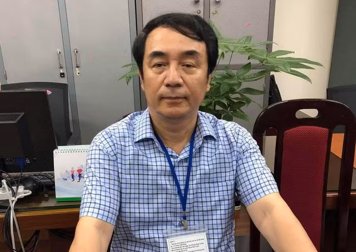  Ông Trần Hùng bị khởi tố tội "Nhận hối lộ": Ngày 19/11, Bộ Công an đã ra quyết định thay đổi quyết định khởi tố bị can đối với ông Trần Hùng - Cựu Tổ trưởng Tổ 1444 thuộc Tổng cục QLTT, Bộ Công Thương từ tội "Lợi dụng chức vụ quyền hạn trong khi thi hành công vụ" sang "Nhận hối lộ".