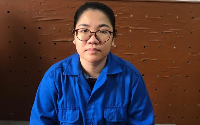  Lừa gần 20 tỷ đồng của nhiều người: Nhiều người do cả tin nên đã đưa tiền cho Giáp Thị Thu Hà (SN 1989, trú TP Hạ Long, Quảng Ninh) để đặt cọc mua đất, sau đó bán lại để hưởng tiền chênh lệch giá đất. Công an xác định, Hà đã lừa đảo chiếm đoạt gần 20 tỷ đồng của nhiều người. Ngày 16/11, Công an tỉnh Quảng Ninh cho biết đang khởi tố, bắt tạm giam Hà. 