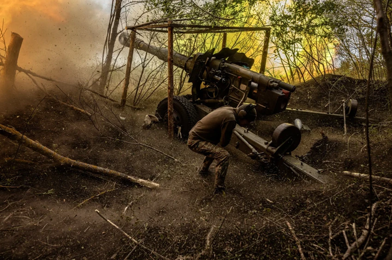 Khi Quân đội Ukraine tiếp tục rút bớt lực lượng khỏi miền đông Ukraine để chuyển về Kursk, Quân đội Nga ngày càng đạt được nhiều thắng lợi ở khu vực này. Đặc biệt, từ tuyến Pokrovsk đến Kurakhove, quân Nga chỉ trong vòng một tuần đã chiếm được ba thị trấn. Ảnh: New York Times.