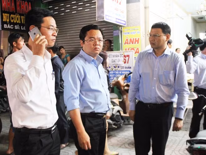 Lãnh đạo TP Đà Nẵng đến hiện trường vụ án. Ảnh:zing.vn