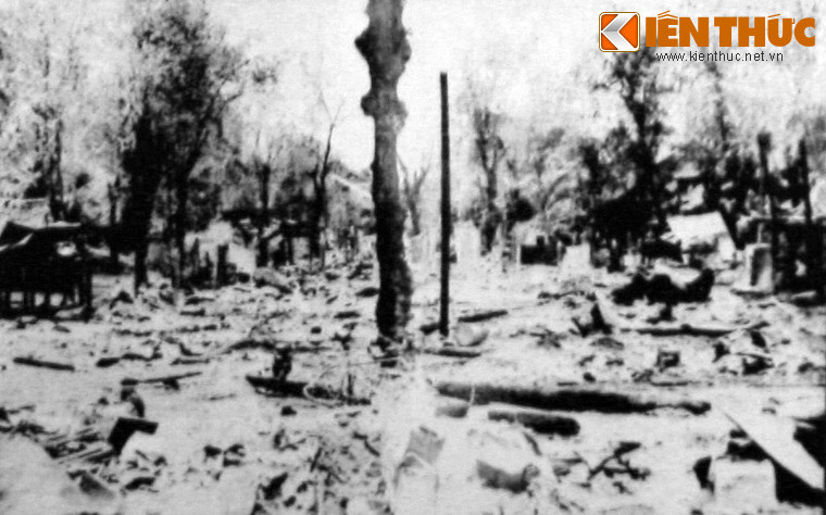 Trong thời gian chiếm đóng Ba Chúc, quân Pol Pot không chỉ thảm sát dân chúng mà còn đốt phá tất cả những gì có thể đốt phá.