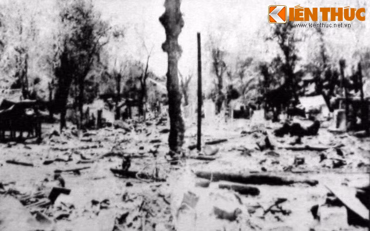 Trong thời gian chiếm đóng Ba Chúc, quân Pol Pot không chỉ thảm sát dân chúng mà còn đốt phá tất cả những gì có thể đốt phá.