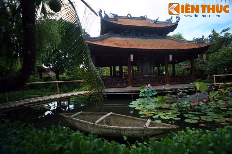 Đó là các công trình nhà chờ thuyền, nhà tranh tre 1 gian 2 chái, nhà sàn Cơtu Quảng Nam, nhà vọng nguyệt bát giác, nhà lục giác, nhà bát giác cung đình Huế, nhà nhất gian tứ hạ Quảng Trị, nhà rường 1 gian 2 chái Quảng Bình, nhà lá mái Bình Định, nhà tứ giác và lục giác Nam bộ, nhà bát giác và nhà 3 gian 2 chái Bắc Bộ, nhà thủy đình hồ bán nguyệt, cổng làng Bắc Bộ…