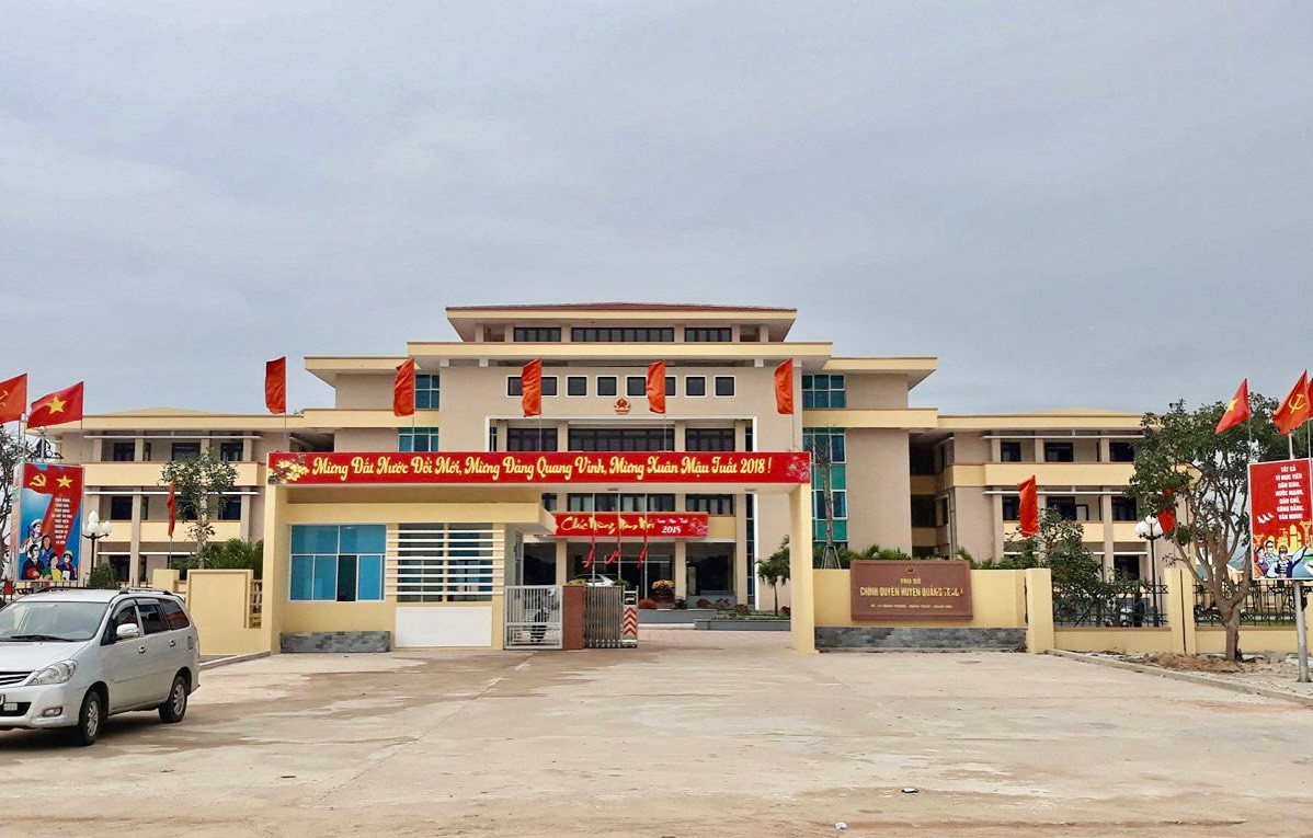 Quang Binh: Quan xa lien tiep xin thoi chuc vu va nhung lum xum-Hinh-3