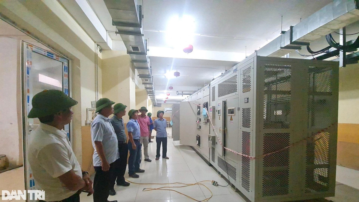 "Dự kiến vào cuối quý 4/2023 sẽ hoàn thành và tích nước, đưa công trình vào phục vụ, sản xuất nông nghiệp, cũng như phát điện, phát huy hiệu quả của nguồn vốn đầu tư cho công trình này", ông Hoàng Xuân Thịnh cho biết thêm.