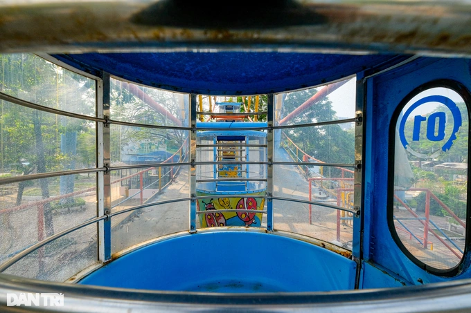 Dân số tại Thủ đô ngày một tăng nhưng các khu vui chơi giải trí đang chưa đáp ứng đủ nhu cầu. Các khu vui chơi lâu năm đã xuống cấp, trong khi đó một số công viên mới lại nằm đắp chiếu. Người dân Hà Nội đang kỳ vọng thành phố có thêm nhiều điểm vui chơi để cải thiện đời sống tinh thần sau những ngày làm việc căng thẳng.