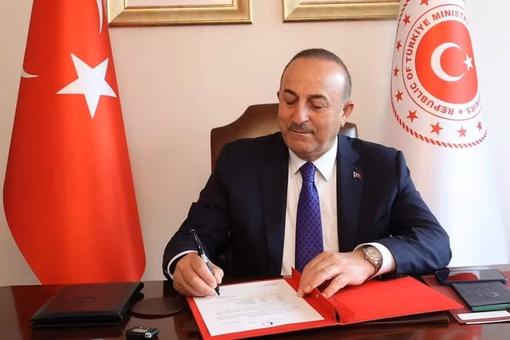 Tin sang 3/6: Hoan tang hoc phi; Cam ban sach tham khao-Hinh-8