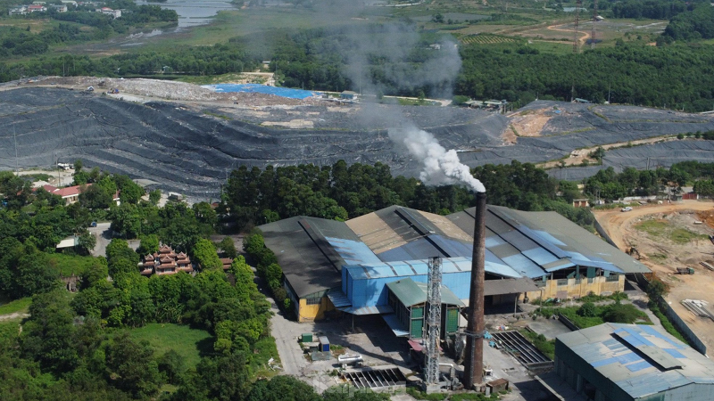 Theo Urenco (Công ty trách nhiệm hữu hạn Một thành viên Môi trường đô thị Hà Nội), bãi rác Xuân Sơn đang tiếp nhận rác tại ô chôn lấp 2,2 Ba Vì và hợp nhất với giai đoạn 2 cốt +38.00 với công suất tiếp nhận là 1.750 tấn/ ngày. Dự kiến nếu hạ tầng đảm bảo sẽ đủ điều kiện tiếp nhận rác đến ngày 31/10/2022.
