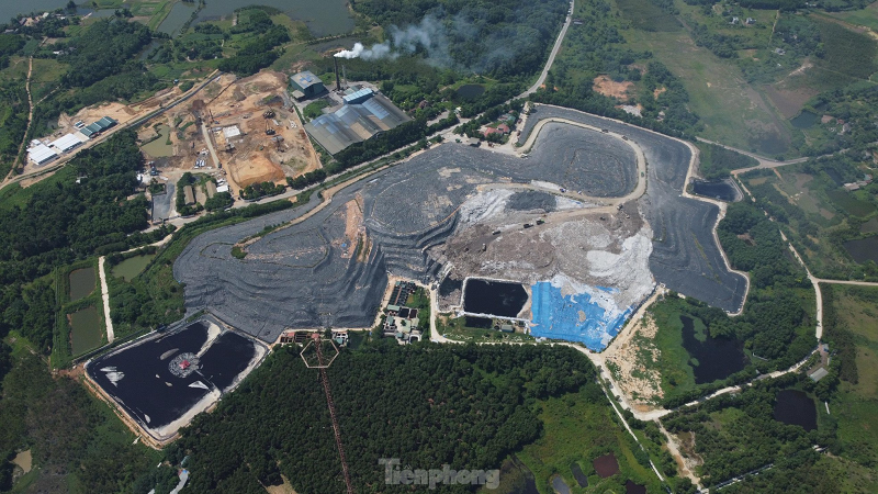 Toàn cảnh bãi rác Xuân Sơn sau lo ngại xảy ra sự cố môi trường. *(Tiêu đề đã được BTV đặt lại)