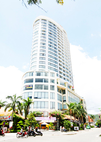 Loat khach san o Nha Trang vi pham PCCC ngang nhien hoat dong-Hinh-2