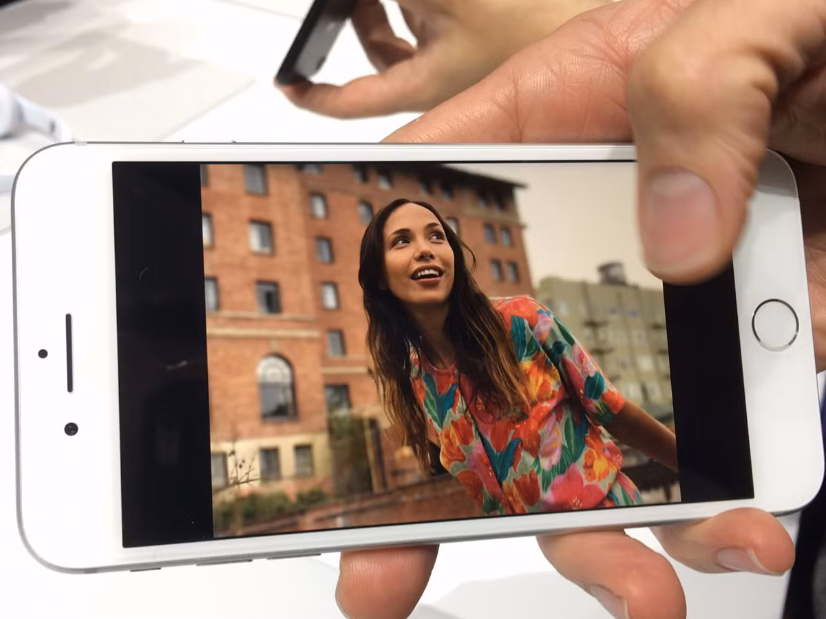 Vi sao nhieu dan du lich chuong iPhone hon may anh nho gon?-Hinh-7