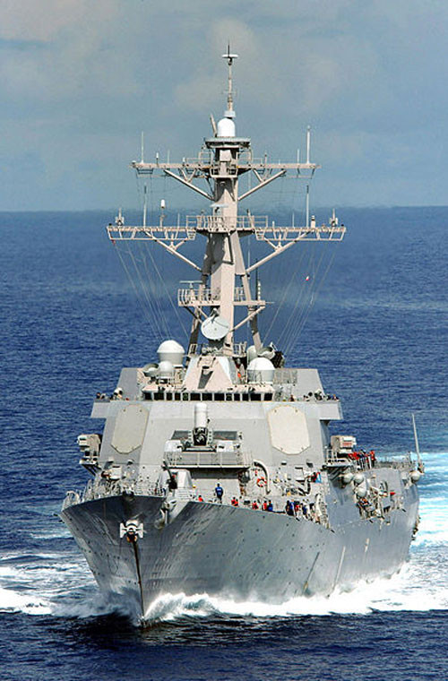 USS Lassen (DDG-82) cũng được trang bị hệ thống chiến đấu Aegis cực kỳ tối tân với radar mạng pha chủ động AN/SPY-1 có khả năng phát hiện tên lửa đạn đạo. Aegis và AN/SPY-1 được xem là “át chủ bài” trong tác chiến chống tên lửa đạn đạo, phòng không trên biển Hải quân Mỹ trong 20-30 năm nay.
