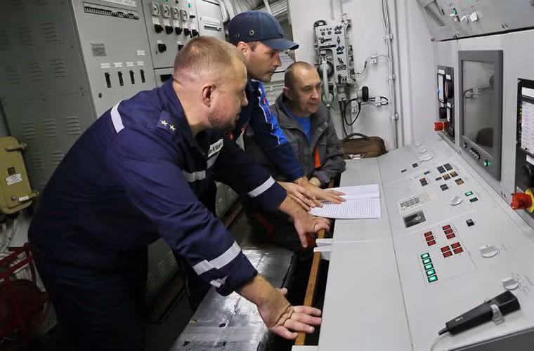 Bên trong hệ thống điều khiển tàu chiến thế hệ mới của Hải quân Nga.