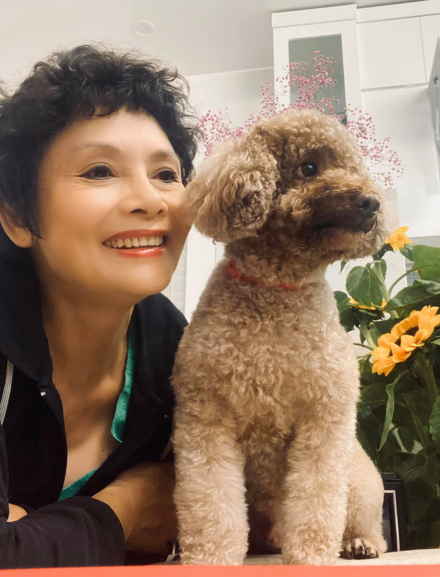 NSND Minh Châu sống cùng thú cưng khi con gái định cư ở Mỹ - Hình 9 NSND Minh Chau song cung thu cung khi con gai dinh cu o My-Hinh-9