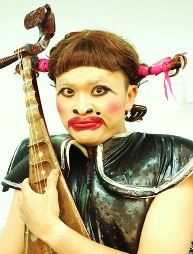 MC Dai Nghia tuoi 46 chua vo con, song trong biet thu cung dien-Hinh-3