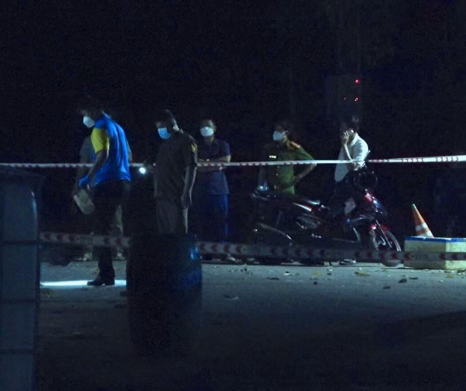 Binh Duong: Buc xuc, dam ban nhau tu vong tai cho