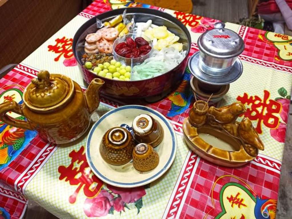 Tram tro truoc bo suu tap mut Tet bang dat set khoi day gia tri xua-Hinh-2