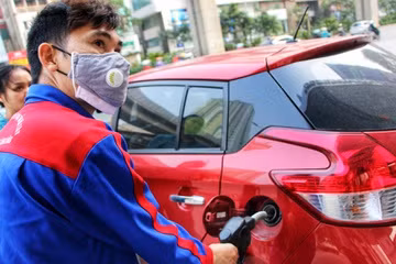 Gia xang tang tiep vao ngay mai?