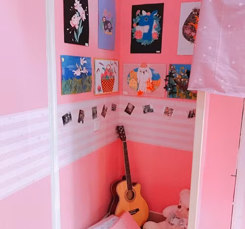 Rất nhiều cư dân mạng đang là học sinh trung học cho biết, họ có ấn tượng rất tốt với đại học Tây Hoa khi xem những hình ảnh này. Việc ban quản lý xem trọng ý tưởng của sinh viên sẽ khiến những sinh viên thoải mái và kích thích hứng thú học tập hơn.