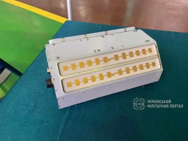 Khi làm nhiệm vụ trên biển, vũ khí này có thể tiêu diệt những chiến hạm cỡ nhỏ, tàu đổ bộ đối phương.