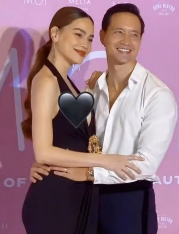 Ha Ho va Kim Ly cung xuat hien tai mot su kien- chuan phong do-Hinh-11