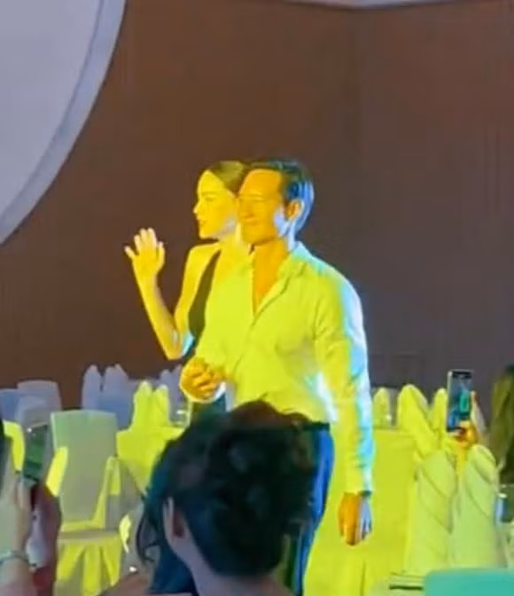 Ha Ho va Kim Ly cung xuat hien tai mot su kien- chuan phong do-Hinh-7