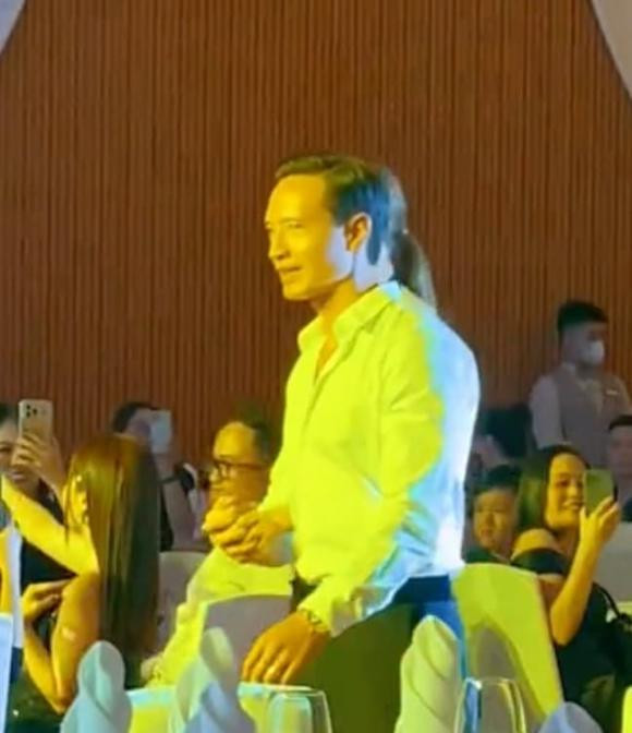 Ha Ho va Kim Ly cung xuat hien tai mot su kien- chuan phong do-Hinh-8