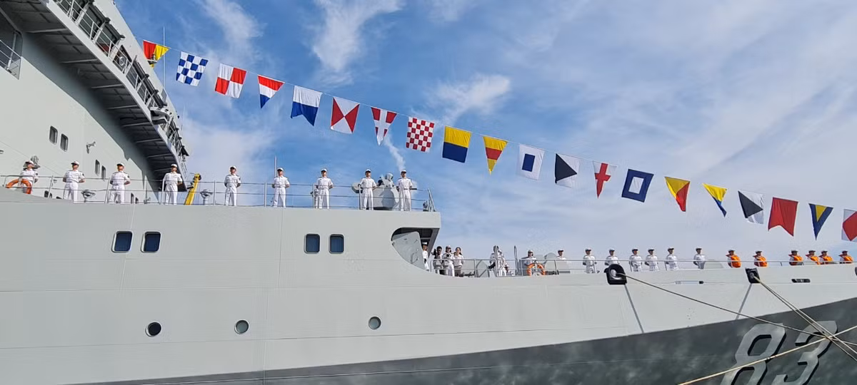 Tau hai quan Trung Quoc tham TP. Da Nang