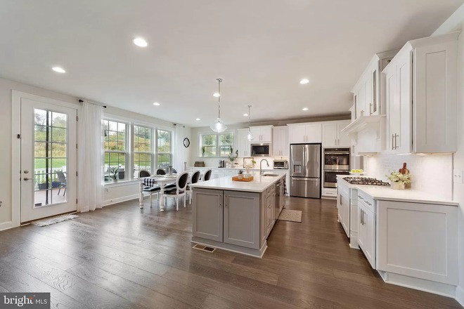 Chị Hương có đam mê nấu những món ăn thật ngon cho các con nên khu vực bếp là khu vực ưa thích của chị.