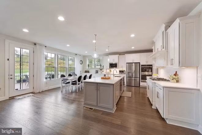 Chị Hương có đam mê nấu những món ăn thật ngon cho các con nên khu vực bếp là khu vực ưa thích của chị.