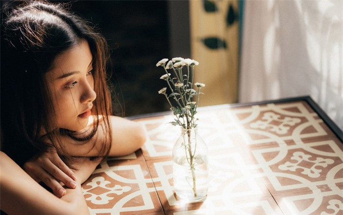 Khong muon ve nha vi me luon ep hoc nhung cai con khong thich