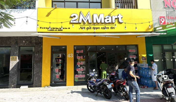 Da Nang: Dap cua kinh trom sieu thi, con vai lay truoc khi roi di