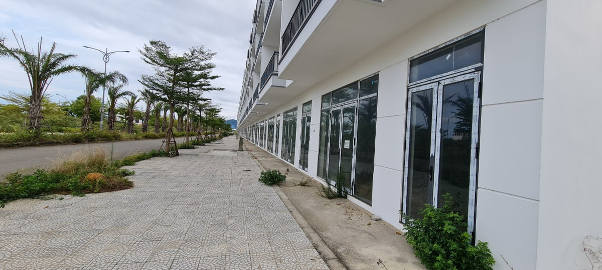 Dù giá đã gần như chạm đáy, nhưng thị trường vẫn im ắng, không có giao dịch.